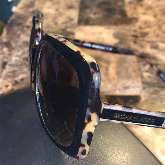 ๐ถ ๐ NWOT MICHAEL KORS ๐ฏ SUNGLASSES - Picture 13 of 14